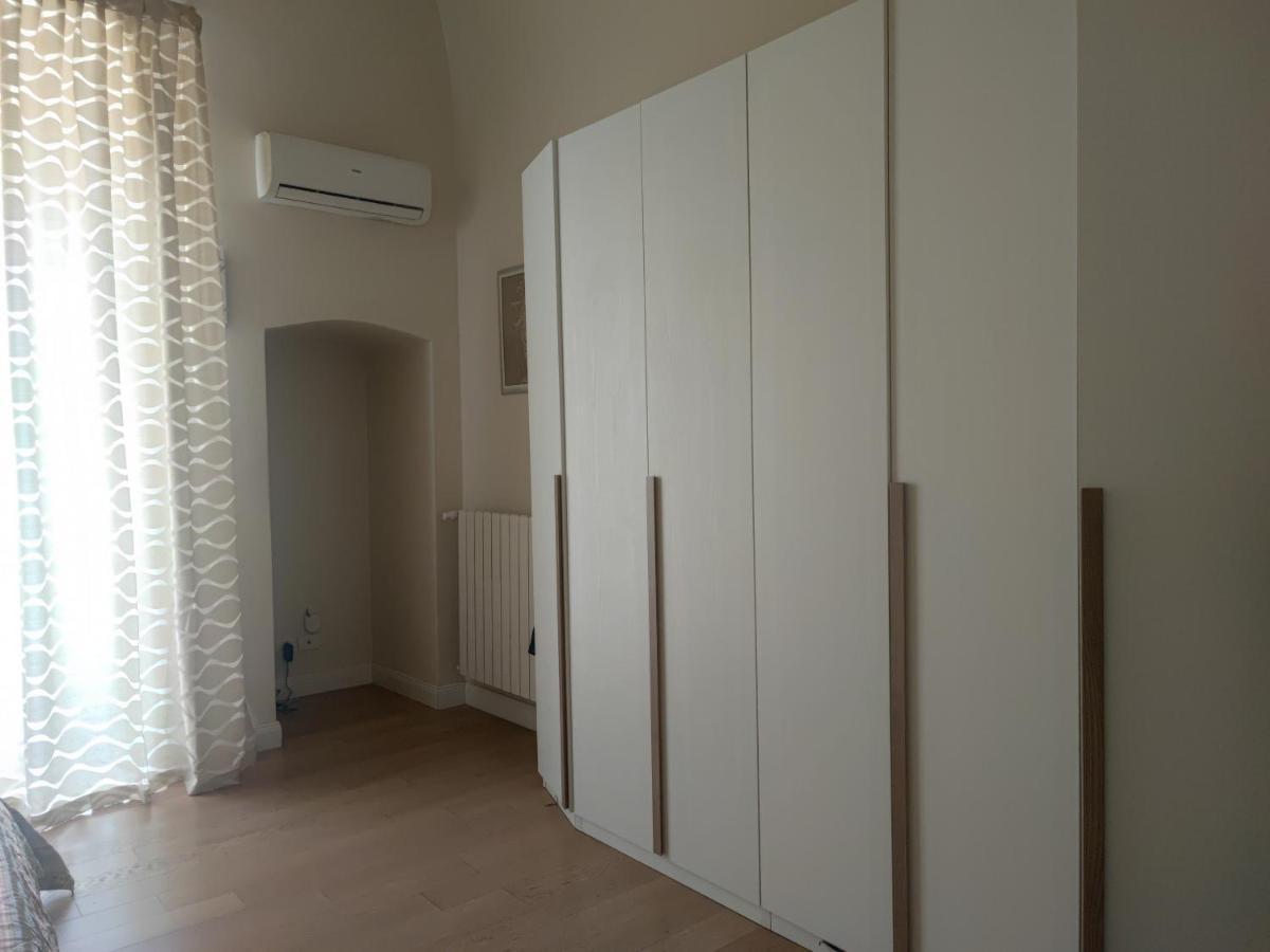 Indahouse Apartment Бари Екстериор снимка